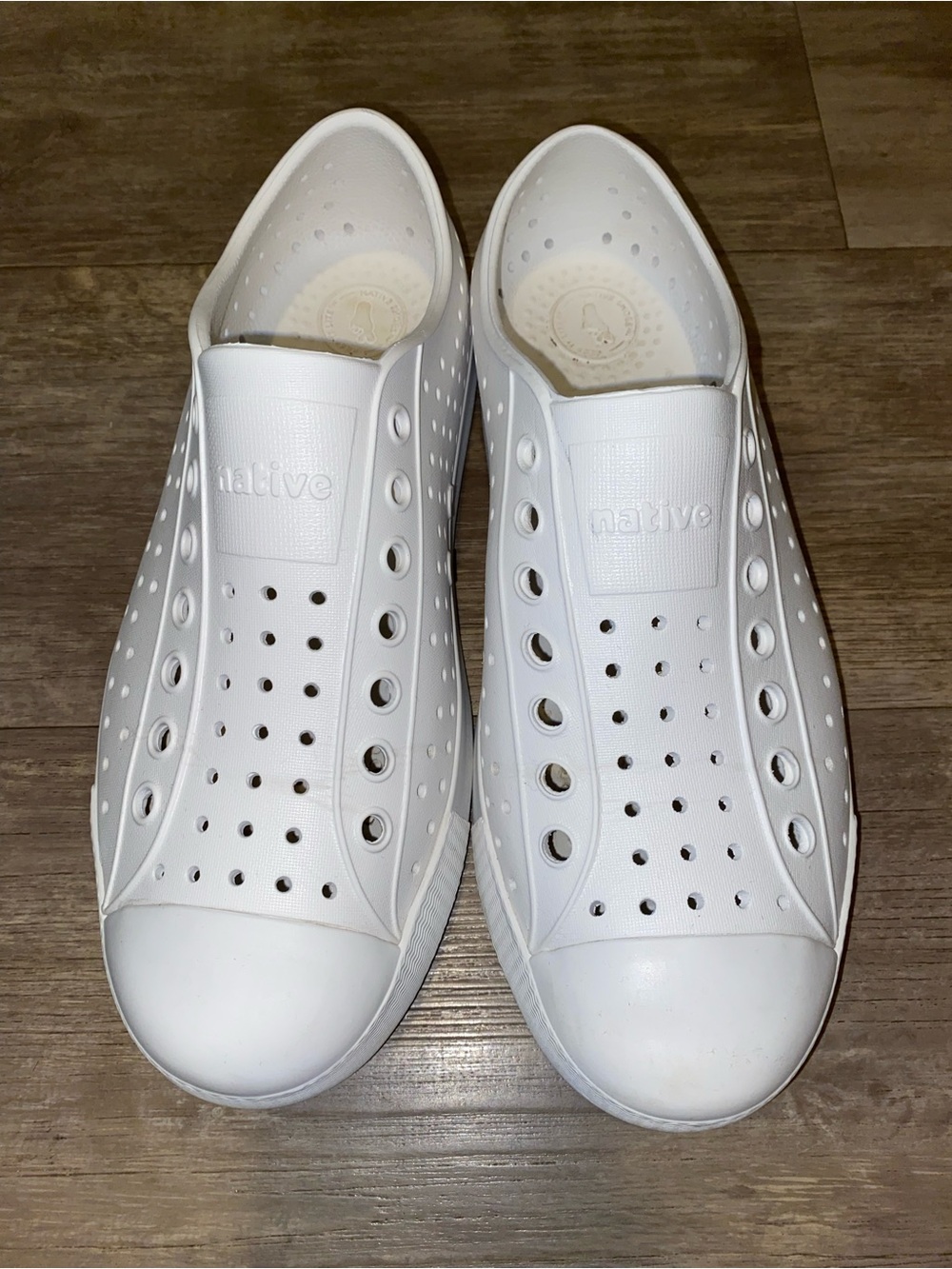 Native slip on white beaker